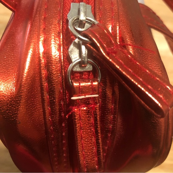 Soho Snow White Disney Purse Makeup Bag - Picture 5 of 7